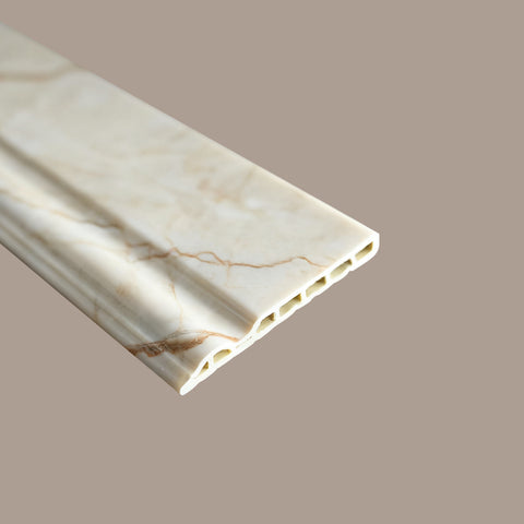 Battiscopa Beige in PVC – Design Elegante e Soluzione Funzionale per Interni